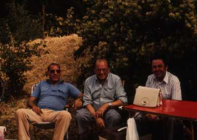 Adrien TUESTA
et ses cousins
Albert FERNANDEZ
Ernest FERNANDEZ