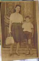 Suzanne ATONATTY
avec son fils 
Roger ATONATTY