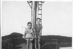 Christiane et Jean Paul CAMILLERI
au Phare du Port - 1948