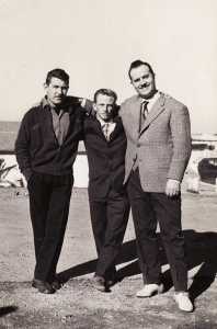 Jacques CUCINIELLO
et ses copains
----
un Militaire
CUCINIELLO Jacques
PELOSI Bruno