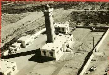 EL MARSA - 1960
Le Phare de Colombi
----
Louis ARNAUD ... dernier Gardien