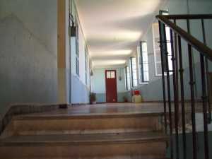 Ecole Maternelle - 2007
le couloir et l'ancien 
appartement FERREDJ