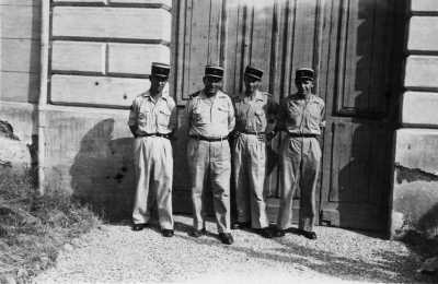 Gendarmerie Oued Fodda en 1952
1 - Antoine MARTINEZ
X
X
X
----
  Histoire d'OUED-FODDA   Cliquez Ici 