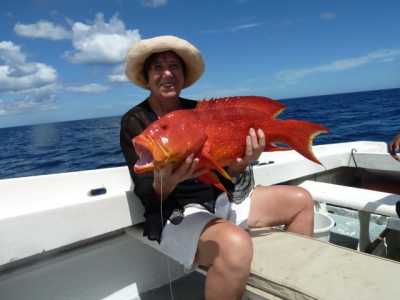 Angela WERY
et une Vieille Rouge (poisson croissant) de 7 kgs