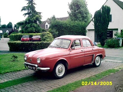 1958 - la DAUPHINE Renault