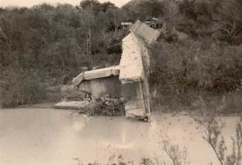 Le pont entre El Marsa et le Guelta