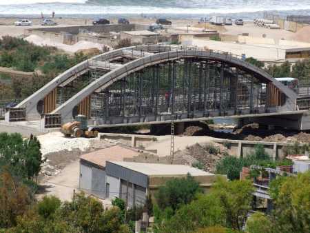 La construction du nouveau pont
sur l'Oued Allalah