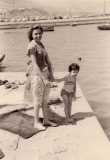 RUSO Lucienne
Epouse DIERAS
et sa fille MARIE PAULE
au port de TENES