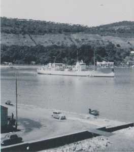 un Patrouilleur 
dans le port TENES
en 1958