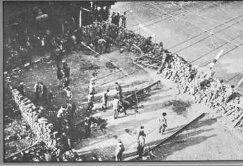 Alger
Janvier 1960
Les Barricades rue Michelet