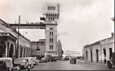 L'ascenseur et la gare d'Alger