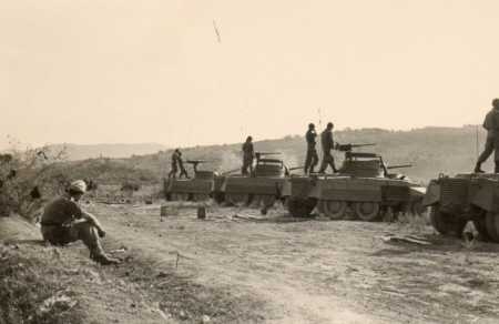 ROVIGO -1960 
Tir au canon au Camp du Lido