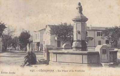Cheragas - la Place et la Fontaine
