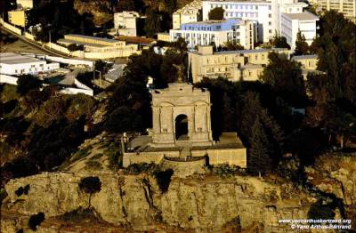 Photo-titre pour cet album: Le Monument aux Morts