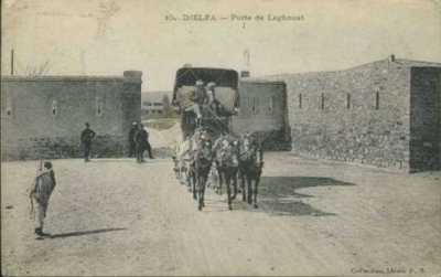 DJELFA - Porte de LAGHOUAT