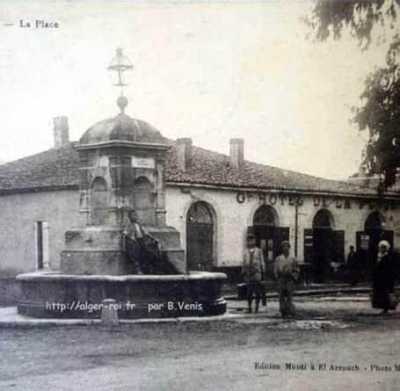 EL ARROUCH - La Place et le Grand Hotel