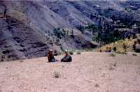 Deux petites filles en Kabylie en 1960