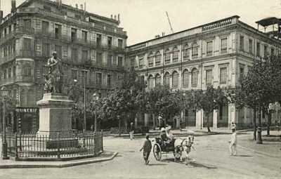 Alger, place d Isly en 1870