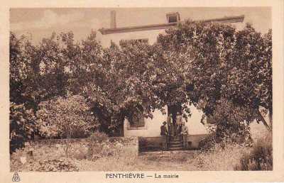 PENTHIEVRE - La Mairie