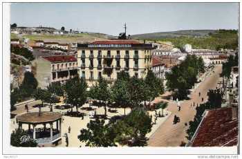 TIARET - La place Carnot