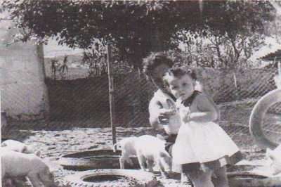 La famille BANON dans sa ferme
au GUELTA