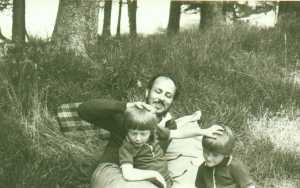 NORMANDIE - 1968
----
Norbert GOELZER (Fils)
et ses 2 enfants:
Franck GOELZER
Carl GOELZER