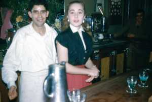 Janvier 1959
----
MEKKAKIA le barman
Eliane CARTEAUX