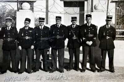 1957
la brigade de Gendarmerie du GUELTA
----
Jean LE BELLER
Gaston RIGAL
ABRIAL
VIDAL
EVRARD
Paul FOLLEN
Antoine MARTINEZ