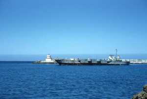 Tanker dans le port de TENES