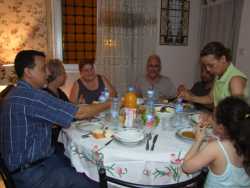 Accueil chez Houria DERAMCHIA
repas traditionnel et chorba
