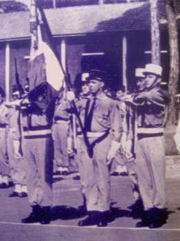 Lieutenant Roger DEGUELDRE
Porte-Drapeau du 1er REP