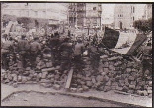 Alger
Janvier 1960
Les Barricades rue Michelet