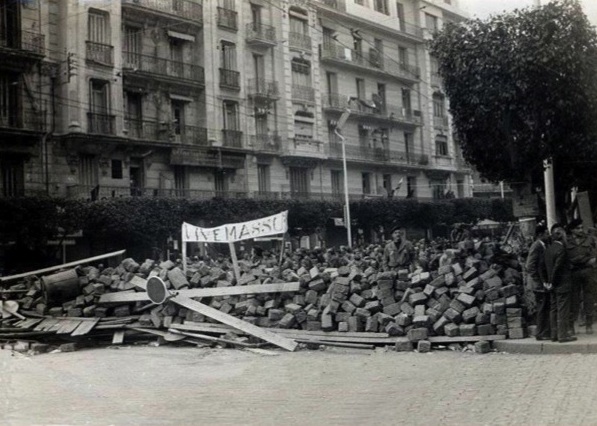 Alger
Janvier 1960
Les Barricades rue Michelet