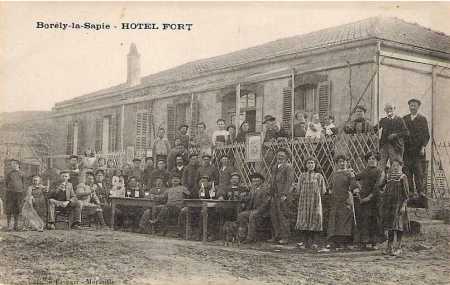 BORELY-la-SAPIE - L'Hotel FORT