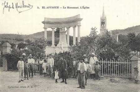 EL AFFROUN - Le Monument aux Morts et l'Eglise