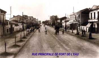 FORT-DE-L'EAU - LA RUE PRINCIPALE