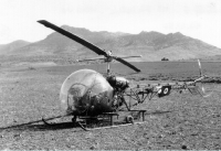 Hodna, le 17 avril 1957. 
Un Agusta-Bell.
Photo Jean Claude Guillermin