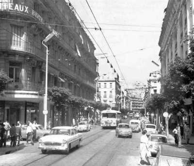 ALGER - Rue d'ISLY en 1961