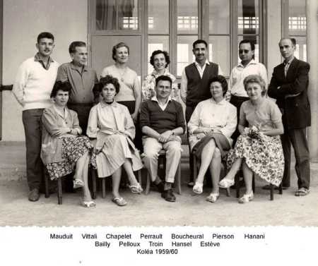 KOLEA - 1959
----
Familles MAUDUIT
VITALI
CHAPELET
PERRAULT
BOUCHERAL
PIERSON
HANANI
BAILLY
PELLOUX
TROIN
HANSEL
ESTEVE