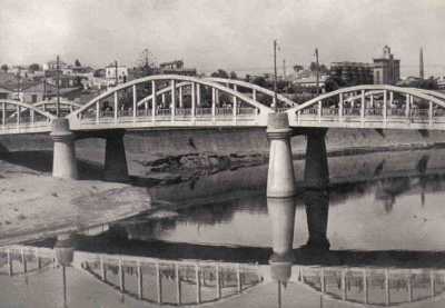 MAISON-CARRE 
Le pont principal sur l'Arrach