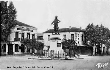 BOUFARIK
La statue du Sergent BLANDAN