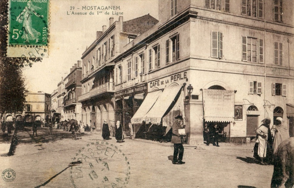 MOSTAGANEM - Avenue du 1er de Ligne