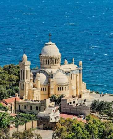 Notre DAME d'AFRIQUE