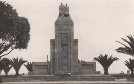 ORAN - Le Monument aux morts