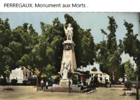 PERREGAUX - Le Monument aux Morts