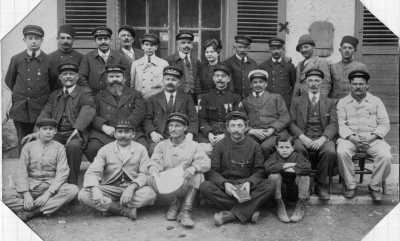 EL AFFROUN - Le Personnel de la Gare en 1908